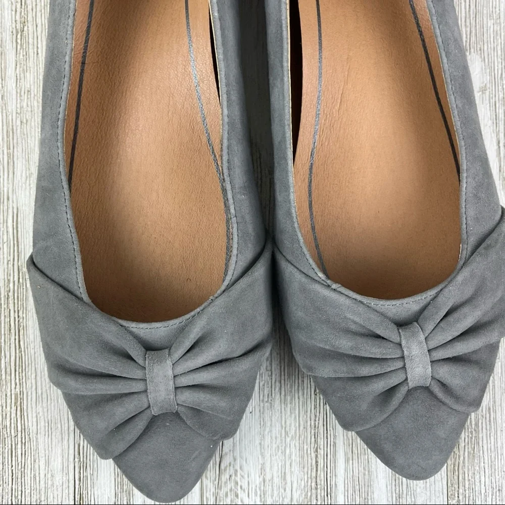 Vionic Gray Suede Pointed Toe Ballet Flats 8 Comfort Shoes - Picture 4 of 10